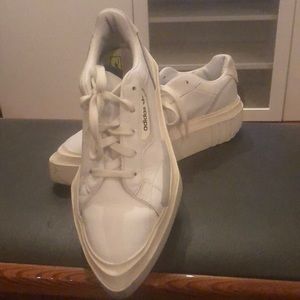 Adidas hypersleek shoes